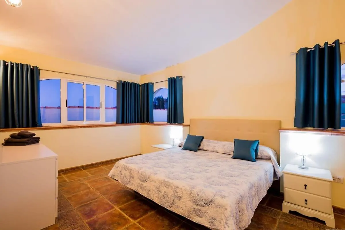 Villa Freesia With Heated Pool And Air Conditionin San Miguel de Abona Spanien
